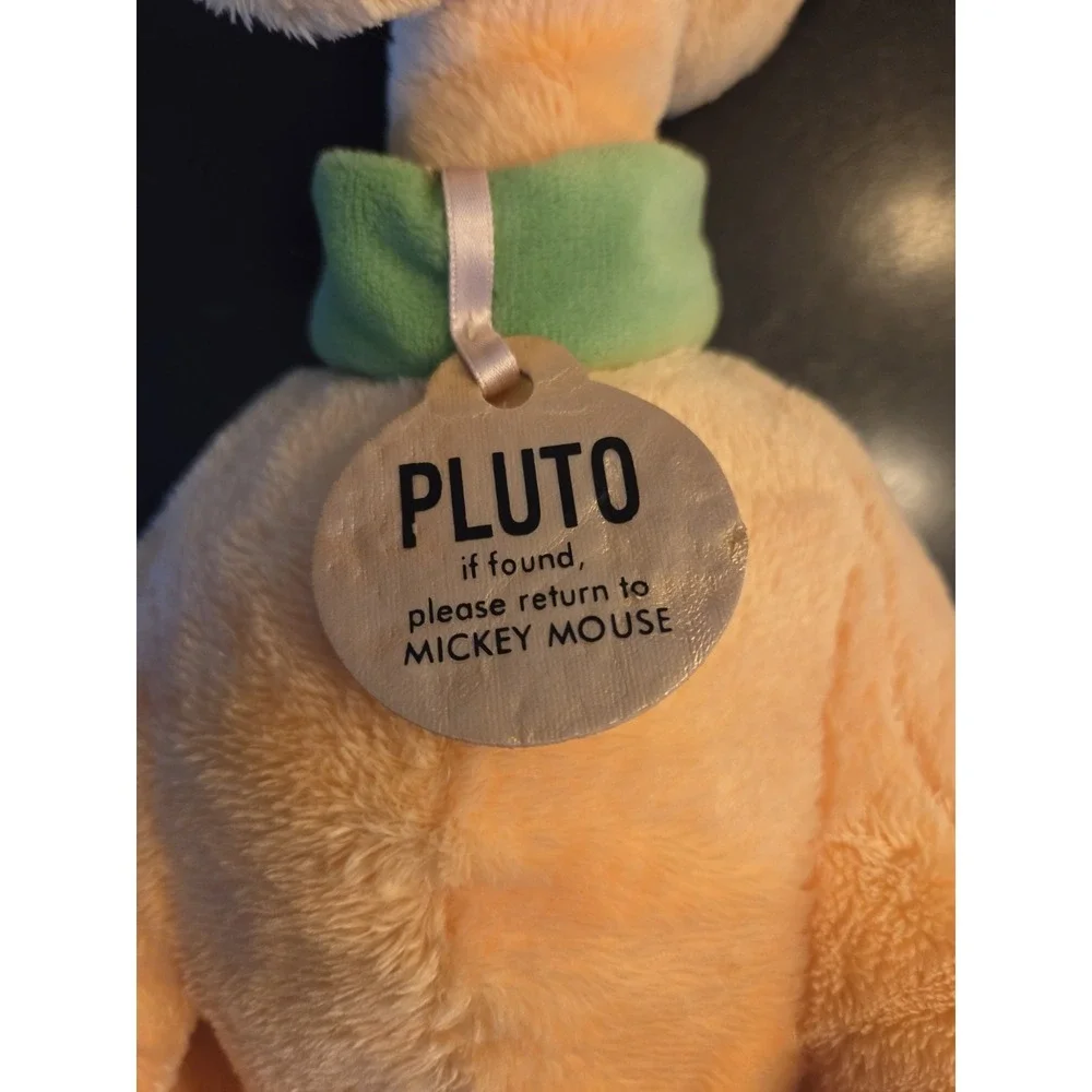 Disney‎ Store Pluto Plush